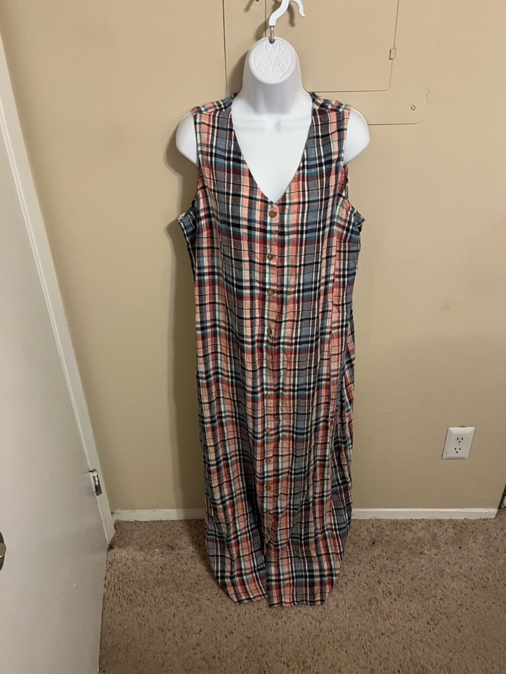 Denim & Co Naturals Sleeveless Plaid Button-Front Maxi Dress in Multicolor